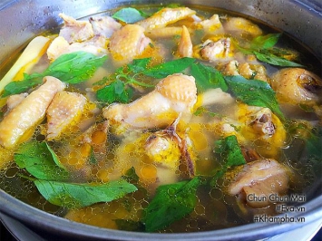 LẨU GÀ LÁ É XUẤT XỨ TỪ ĐÂU